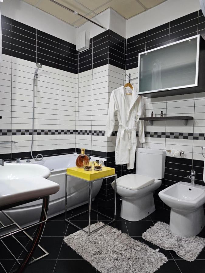 טיראנה Center Apartment Easy_Luxury מראה חיצוני תמונה