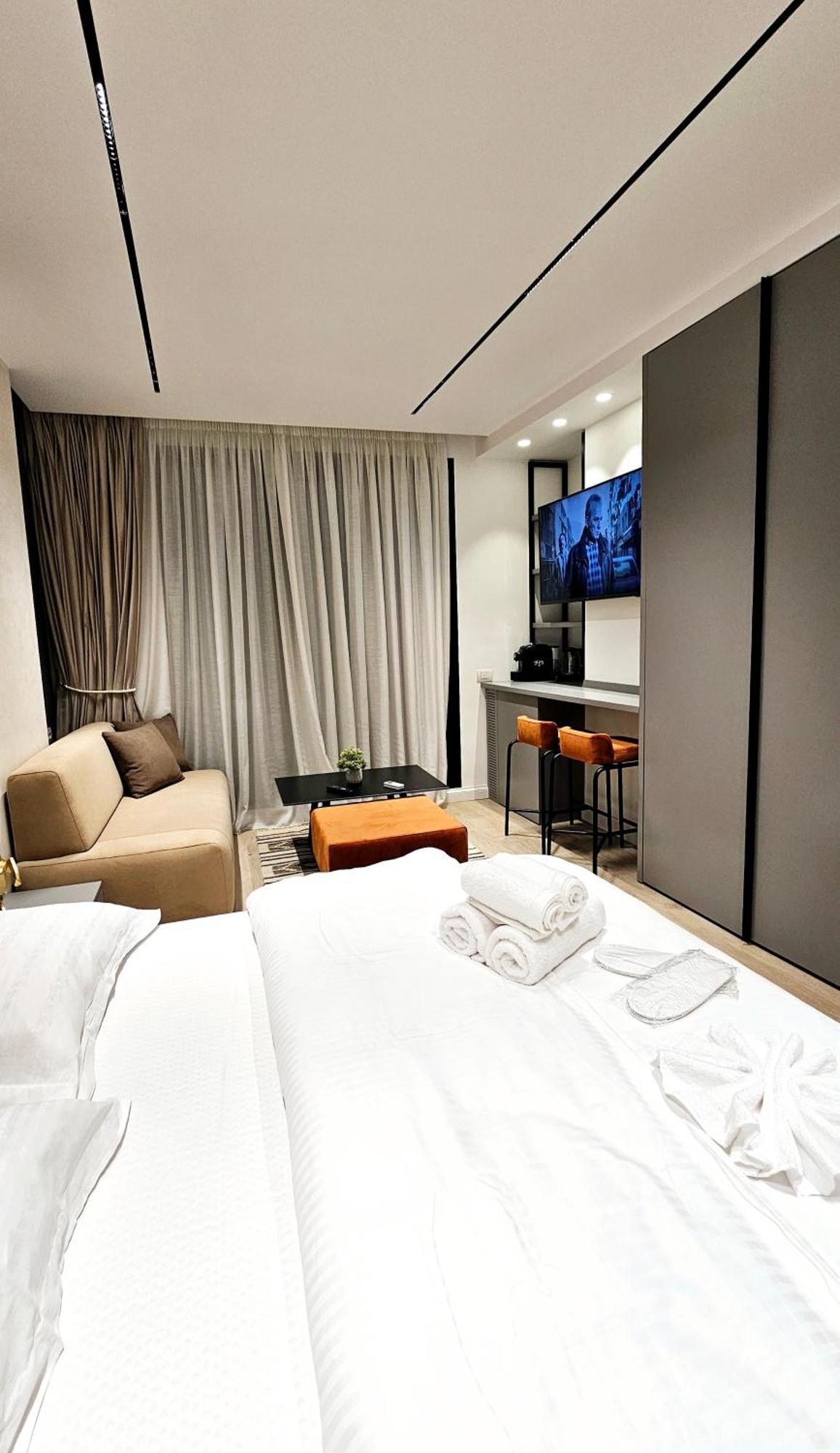 טיראנה Center Apartment Easy_Luxury מראה חיצוני תמונה