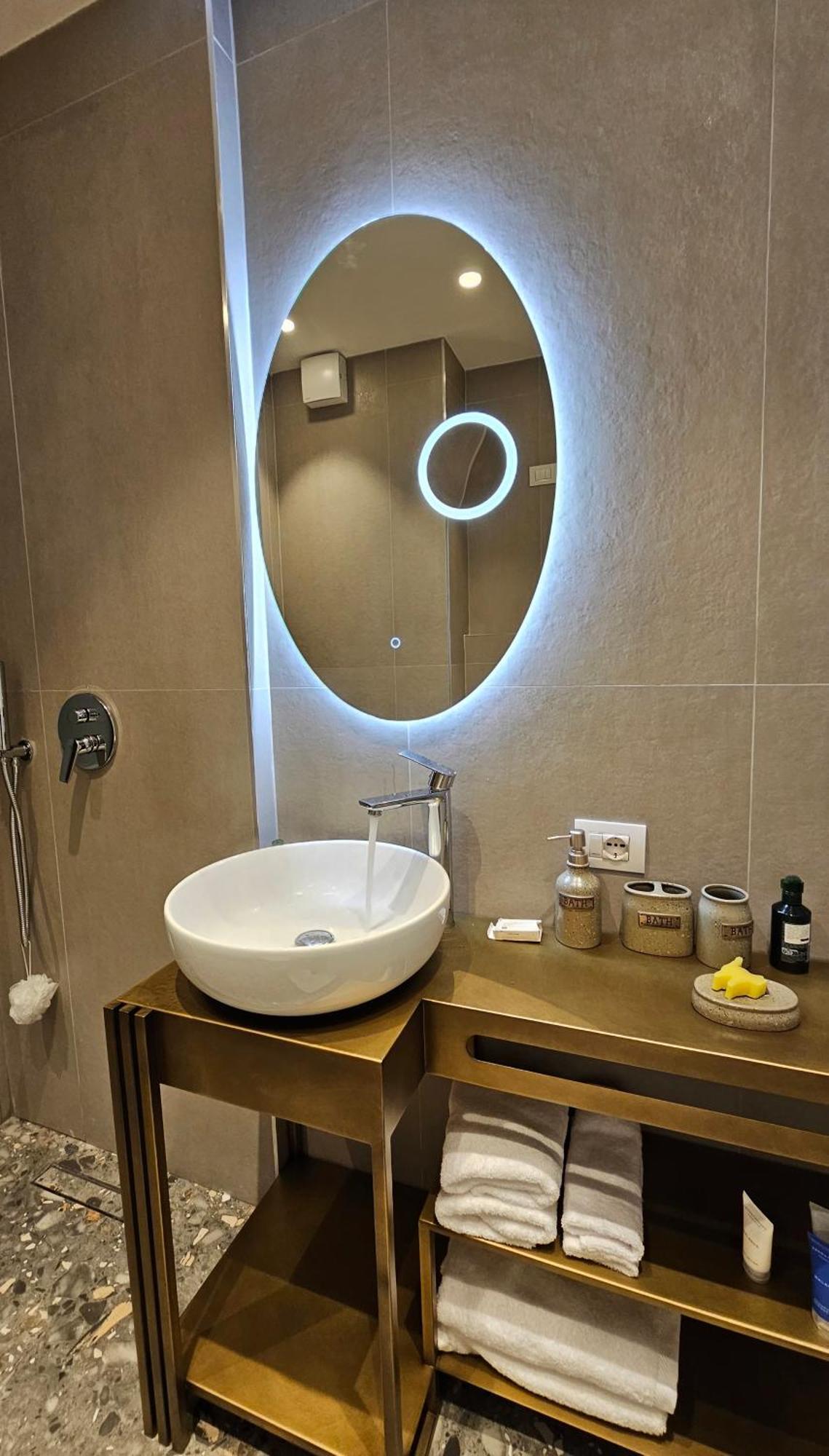 טיראנה Center Apartment Easy_Luxury מראה חיצוני תמונה