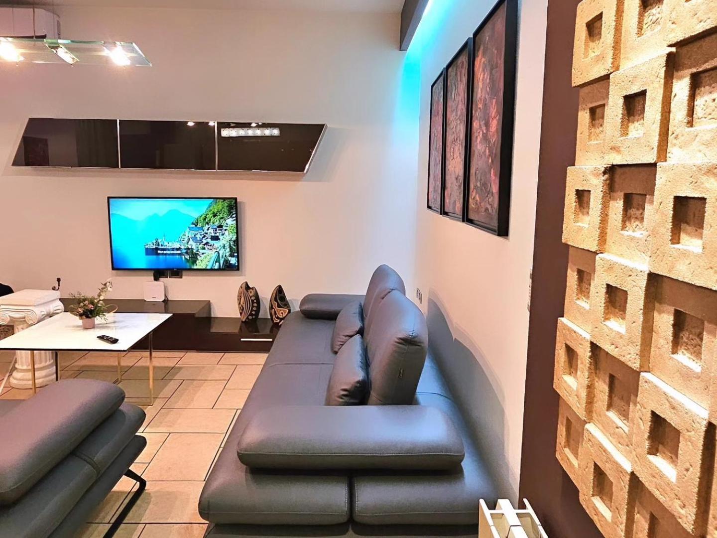 טיראנה Center Apartment Easy_Luxury מראה חיצוני תמונה